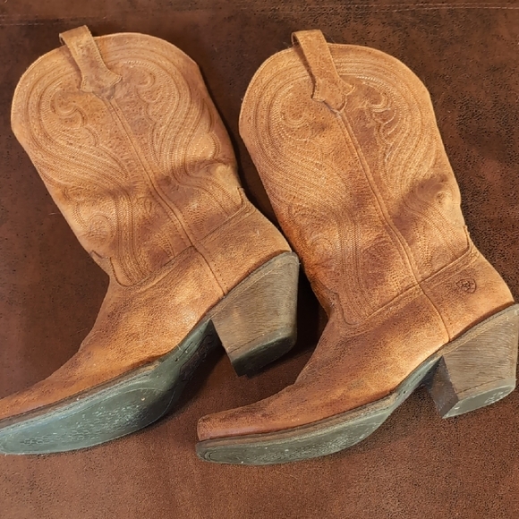 Ariat Brown Leather Western Heeled Boots - Picture 7 of 14